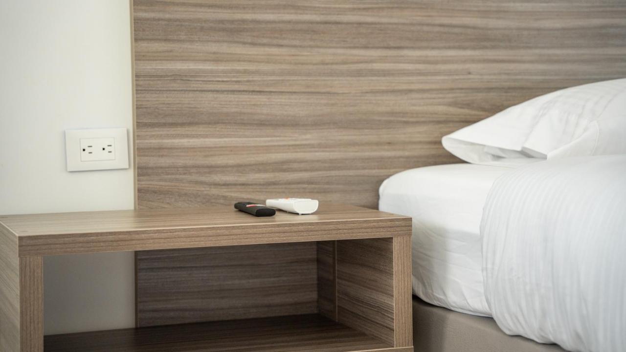Hotel Palo Grande Cf Pereira Combia Baja